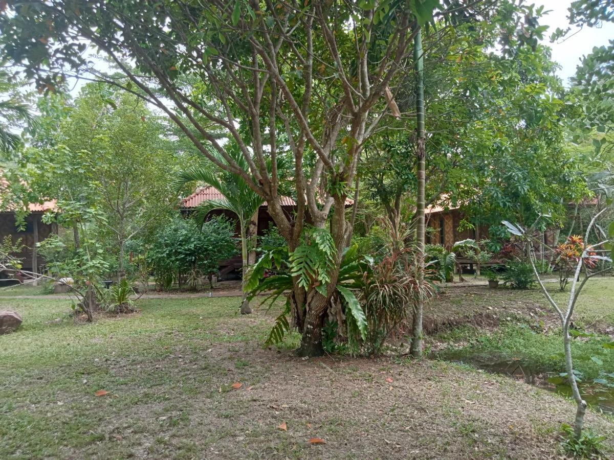 Ban Ban Bangalow เกาะจำ ภายนอก รูปภาพ